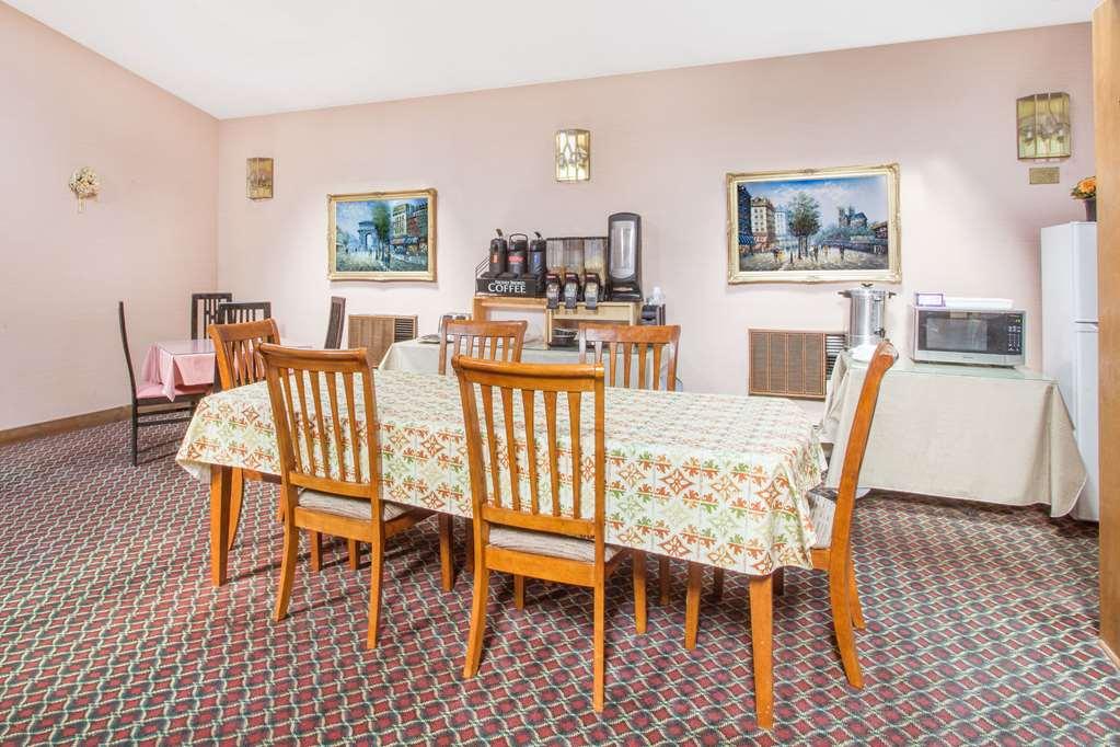 Knights Inn Endwell Nhà hàng bức ảnh