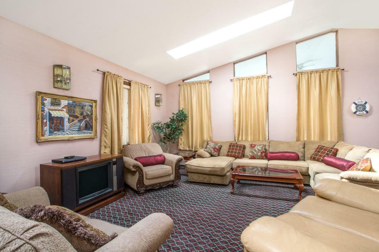 Knights Inn Endwell Ngoại thất bức ảnh